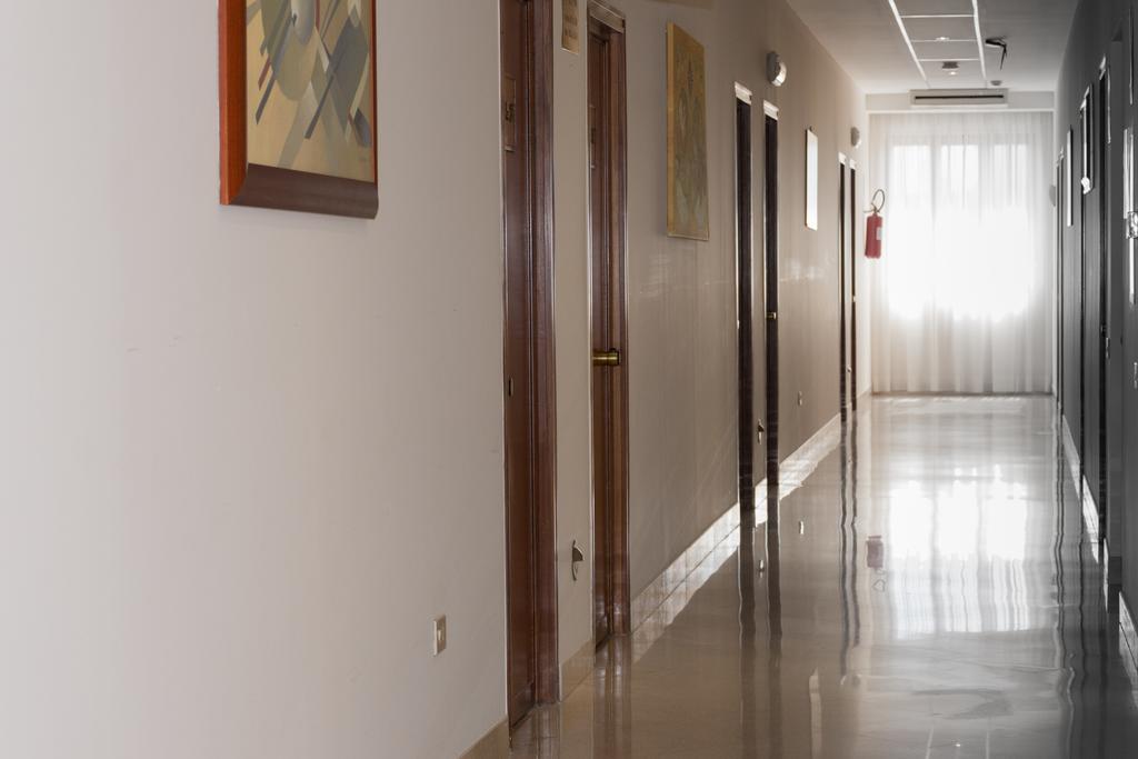 Hotel 7 Mari Bari Dış mekan fotoğraf