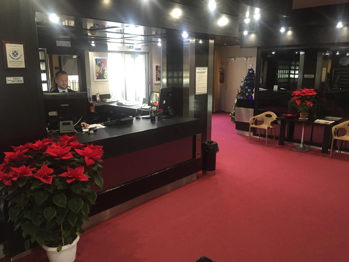 Hotel 7 Mari Bari Dış mekan fotoğraf